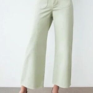 Zara Wide Leg Cropped Jeans Gold Button Front Pockets in Mint Green Size: 4
